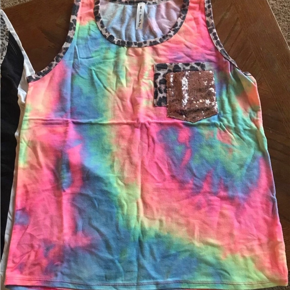 Vanilla Bay sequin and leopard double pocket. Size large. Like new.